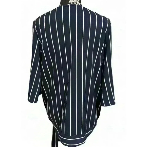 Women's Blue Striped V-Neck Wrap Blouse 3/4 Sleeve Size Large - Picture 4 of 5